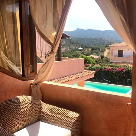 Nyaraló Toffee With Pool Porto Cervo